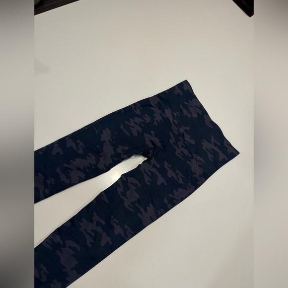 SPANX EcoCare Seamless Leggings - Picture 5 of 6